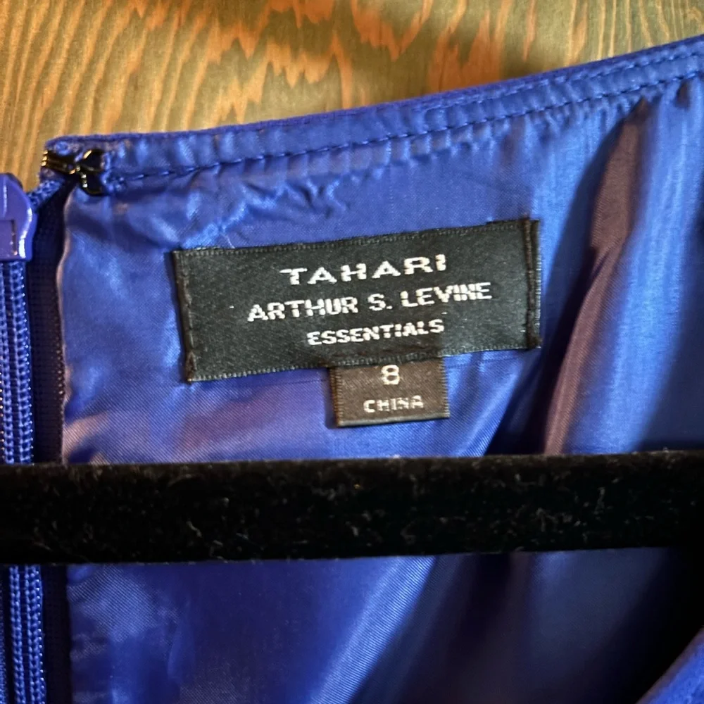 Tahari dress - Picture 3 of 4